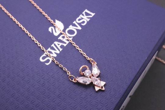Swarovski Necklace 01lyh42